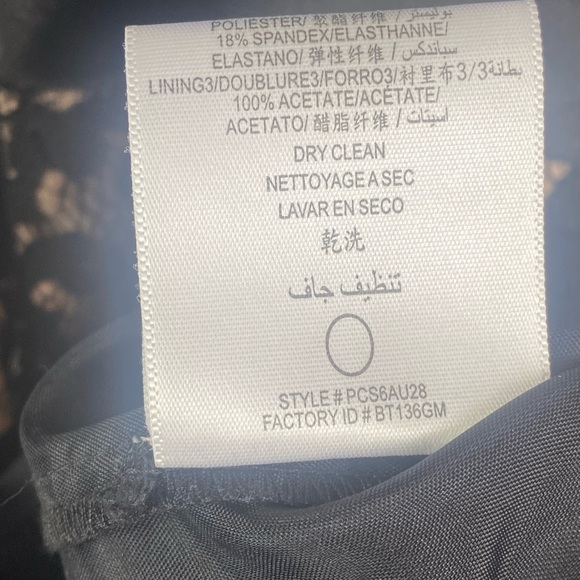 BCBG Maxazria Black Lace and Satin Cocktail Party Formal Elegant Dress Size 2 - Picture 10 of 10